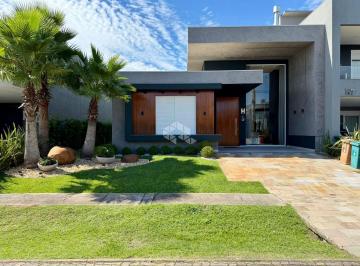 Casa · 180m² · 4 Quartos · 2 Vagas · Casa Sobrado de 4 suítes sendo 2 americanas com piscina em Condomínio Fechado em Capão da Canoa