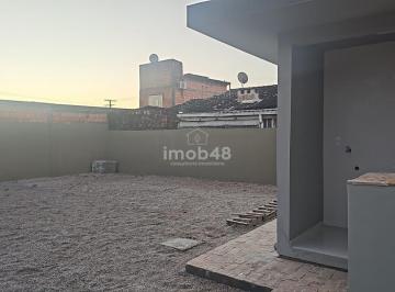 Casa · 60m² · 2 Quartos · 2 Vagas · Casa unifamiliar à Venda em Barra do Aririu - Palhoça