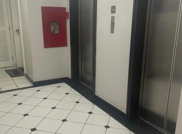 Comercial · 27m² · 1 Quarto · 1 Vaga · Sala comercial e box na Avenida Goethe, Porto Alegre/RS