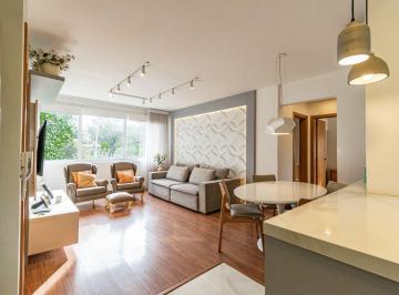 Apartamento · 73m² · 2 Quartos · Apartamento 2 quartos, 1 suíte, 74m² e elevador no bairro Vila Ipiranga.