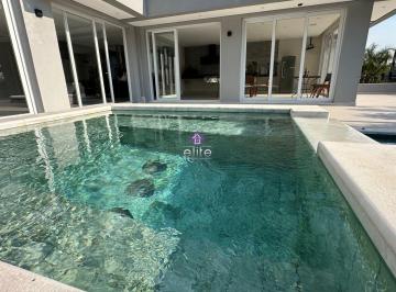 Casa · 522m² · 5 Quartos · 6 Vagas · Casa com 5 Dormitórios no Porto Atibaia: Suíte Master com Spa, Vista para o Pôr