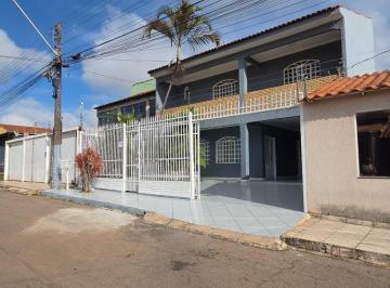 Casa de 4 quartos, Águas Claras · LINDA CASA COM 03 QUARTOS, 02 SUÍTES, CHURRASQUEIRA, ESCRITURADA QS 07, ÁGUAS CLARAS
