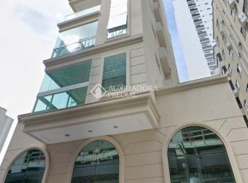 Apartamento · 123m² · 3 Quartos · 2 Vagas · Apartamento à venda no Meia Praia, Itapema