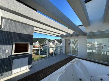 Apartamento · 147m² · 3 Quartos · 2 Vagas · Cobertura à 350m do mar, localizada em Bombas na Cidade de Bombinhas.