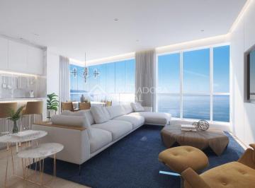 Apartamento · 187m² · 4 Quartos · 3 Vagas · Apartamento no bairro Meia Praia