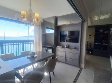 Apartamento · 210m² · 4 Quartos · Frente mar mobiliado e decorado