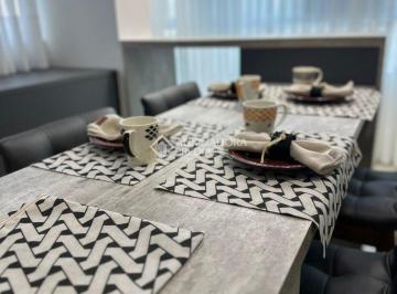 Apartamento · 80m² · 2 Quartos · 2 Vagas · Apartamento à venda no Meia Praia, Itapema