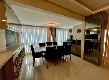 Apartamento · 115m² · 3 Quartos · 2 Vagas · Apartamento Semi-Mobiliado em Meia Praia