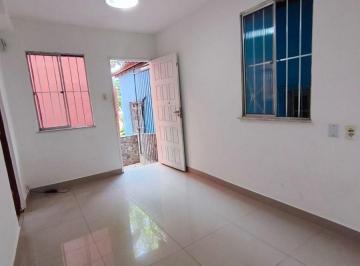 Casa de 2 quartos, Salvador · Casa triplex em rua tranquila