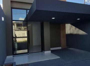 Casa de 3 quartos, Manaus · CASA Á VENDA COM 3 SUÍTES NO P.10 ÓTIMA LOCALIZAÇÃO.