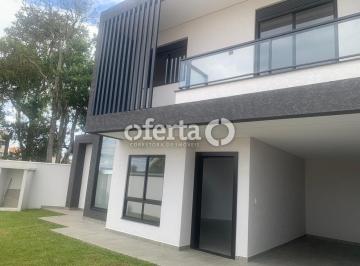 Casa · 132m² · 3 Quartos · 1 Vaga · Sobrado em Araucária / Centro