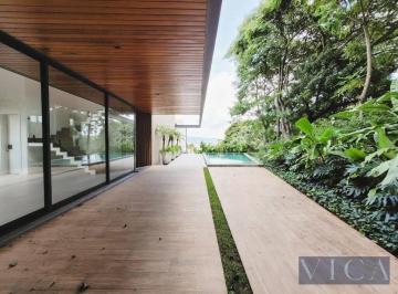 Casa · 544m² · 4 Quartos · 4 Vagas · Casa 4 dormitórios 537m² à venda ou aluguel por R$ 69.900/mês Alphaville SP