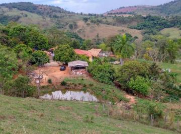 Rural de 4 quartos, Piracema · Fazendinha com muita água em piracema Mg