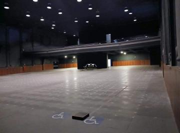 Comercial · 3006m² · 4 Vagas · Galpão 2.000m² Vão Livre com Pé Direito 15m – Centro Santo André