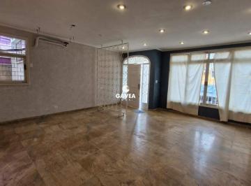 Comercial · 250m² · 4 Quartos · Loja Comercial para Aluguel | 250 m² no Gonzaga, Santos
