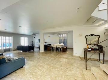Casa · 214m² · 4 Quartos · 3 Vagas · Casa Moderna Pronta para Morar