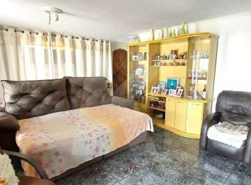 Casa · 205m² · 5 Quartos · 2 Vagas · 2 Sobrados amplos à Venda no Tucuruvi, próximo ao Trimais, ótima localização !