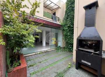 Casa · 250m² · 4 Quartos · 2 Vagas · Casa sobrado para locação no Jardim Paulista, 4 quartos sendo 4 suítes e 2 vagas