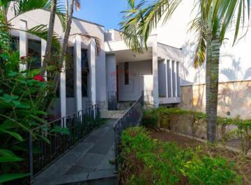 Casa · 359m² · 3 Quartos · 4 Vagas · Casa à venda com 359m², 3 quartos e 4 vagas