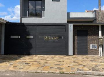 Casa · 160m² · 3 Quartos · 2 Vagas · Casa sobrado com  sacada à venda em Canoas São José