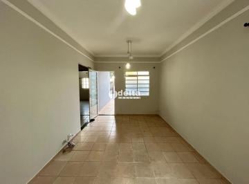 Casa · 270m² · 3 Quartos · 3 Vagas · Casa residencial com 3 quartos sendo 1 suíte disponível para locação e venda no bairro Jardim Botâni