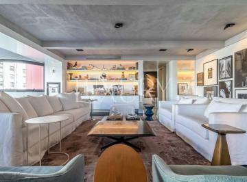 1 · Apartamento com 200.0 m², à venda no bairro Moema.