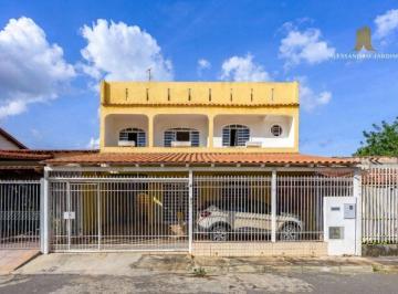 998bde58e33b230e7e6bef018808920367d94a5f · QE 28 Guará II - Sobrado c/ terraço e 5 suítes