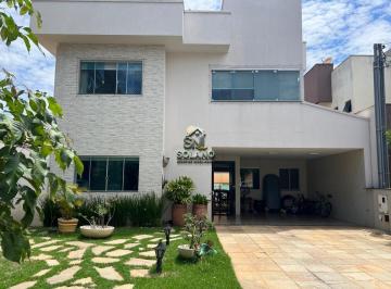 Casa · 260m² · 4 Quartos · 4 Vagas · Sobrado para alugar no bairro Loteamento Portal do Sol I - Goiânia/GO