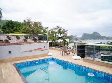 Casa · 680m² · 3 Quartos · 5 Vagas · Casa alto padrão em condomínio fechado a 200 metros da praia em Charitas/Niterói