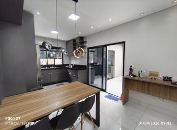 Casa · 7 Quartos · 3 Vagas · VENDA | Sobrado, com 7 dormitórios em Parque Residencial Patrícia, Maringá