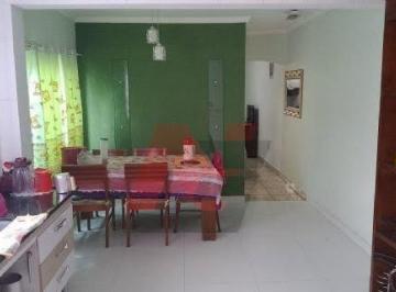 014334_00133367_000000.jpg · CASA ASSOBRADADA DE ESQUINA TERRENO DECLIVE 3 DORMITÒRIOS SENDO UMA SUÌTE, SA...