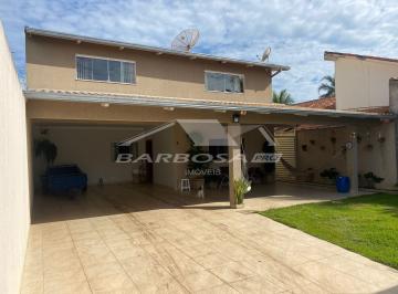 Casa · 4 Quartos · 5 Vagas · Sobrado com 3 suites á venda na rua da casa do Mdf