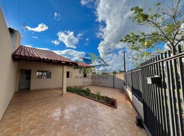 Casa · 74m² · 3 Quartos · 2 Vagas · VENDO Excelente Casa Com Amplo Quintal e 3 Dormitórios