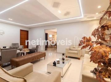 51c027d7-1eaa-4032-926e-3c6d11d26a78.webp · Casa reformada no Guará II | 3 pavimentos | 4 suítes