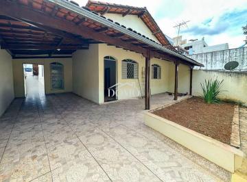 drfiduu2ownkmdcxztk5zti5_md · CASA PRONTA PARA MORAR NO ARVOREDO, COM 3 QUARTOS E 3 VAGAS DE GARAGEM!