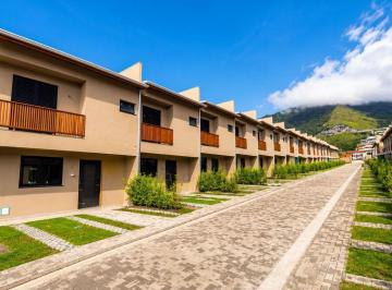 iwuzfcs2ytrlywq5zwm2yji3_md · Sobrado com 3 quartos, 88 m², à venda por R$ 890.000 - S F Praia - São Sebastião