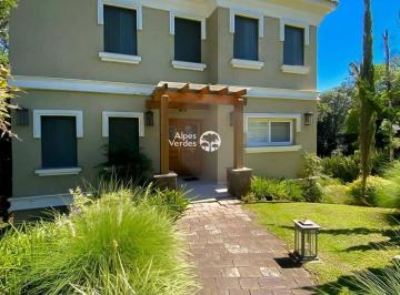 1083_wkogndg2odg3yjjjmzrlnge1_md.jpg · Vende-se Casa em Condominio com 3 suites a 5 minutos da Rua Coberta