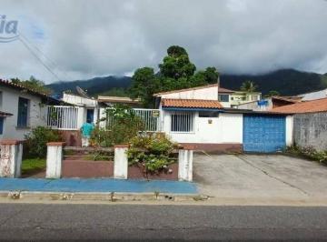 905848cff32607c3992012162a0638eacb3a8475 · Casa com 2 dormitórios à venda, 435 m² por R$ 2.500.000,00 - São Francisco - São Sebastião/SP