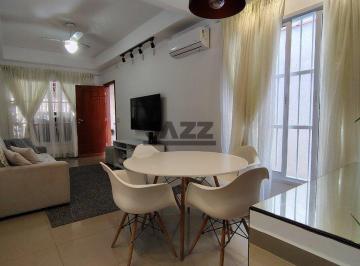 Casa · 88m² · 3 Quartos · 1 Vaga · Sobrado Triplex com 3 Dormitórios, Quintal com Churrasqueira e 330m da Praia na Guilhermina