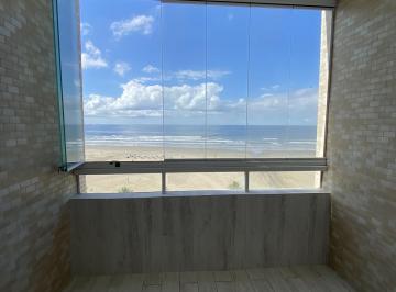 Apartamento · Kit com sacada com vista para o mar em Praia Grande SP