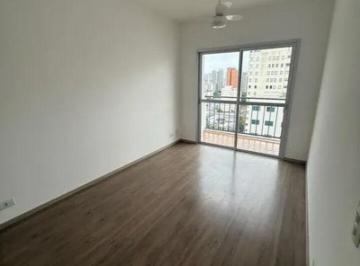 Apartamento · 42m² · 1 Quarto · 1 Vaga · Apartamento reformado com 42 m² de área útil, 1 dormitório, 1 vaga