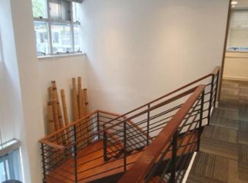 Comercial · 236m² · 6 Vagas · Conjunto comercial com 236m² de área útil