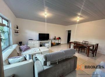 Casa · 222m² · 3 Quartos · 2 Vagas · Casa térrea, com 222m²de área útil e terreno de 464m²