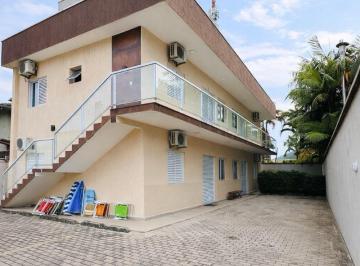Casa de 2 quartos, São Sebastião · LOCAÇÃO ANUAL EM JUQUEY – CONFORTO E PRATICIDADE A MENOS DE 1KM DA PRAIA