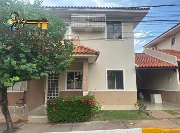 Casa de 2 quartos, Cuiabá · Villa di Capri - Sobrado à venda no Condomínio Villa di Capri em Cuiabá com 2 suítes e quintal com c