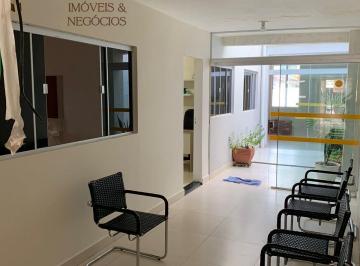 Comercial · 267m² · 12 Quartos · 3 Vagas · Ponto Comercial no bairro Alvorada, Consil, próximo à avenida do CPA