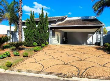 Foto 01 · Casa à venda em Itu-SP: 3 quartos, 3 suítes, 2 salas, 5 banheiros, 4 vagas de garagem. Confira!