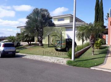 Casa · 340m² · 3 Quartos · [tipoImovel] [finalidade]
