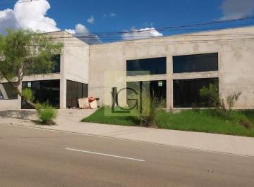 Foto 01 · Salão Comercial de 2 salas, 528m² para Locação em Salto-SP, Bairro Residencial Central Parque. Venha