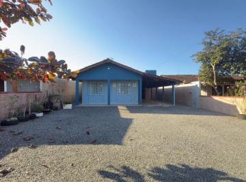 Casa · 94m² · 4 Quartos · 2 Vagas · Casa mista com 04 dormitórios (01 suíte) na Barra do Saí em Itapoá SC!